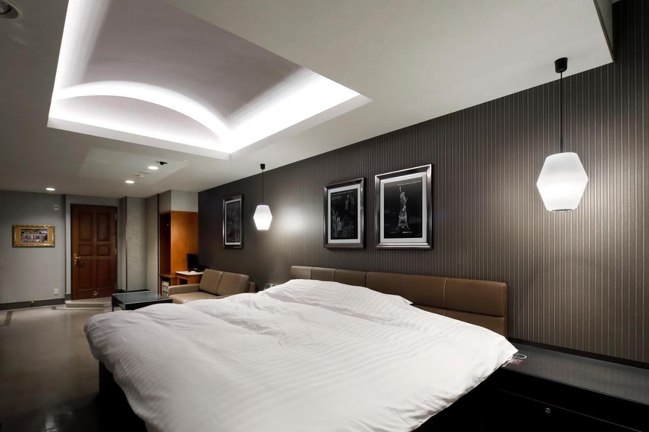Hotel ValentineTogo  Esterno foto